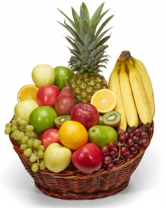 8 items fruit basket